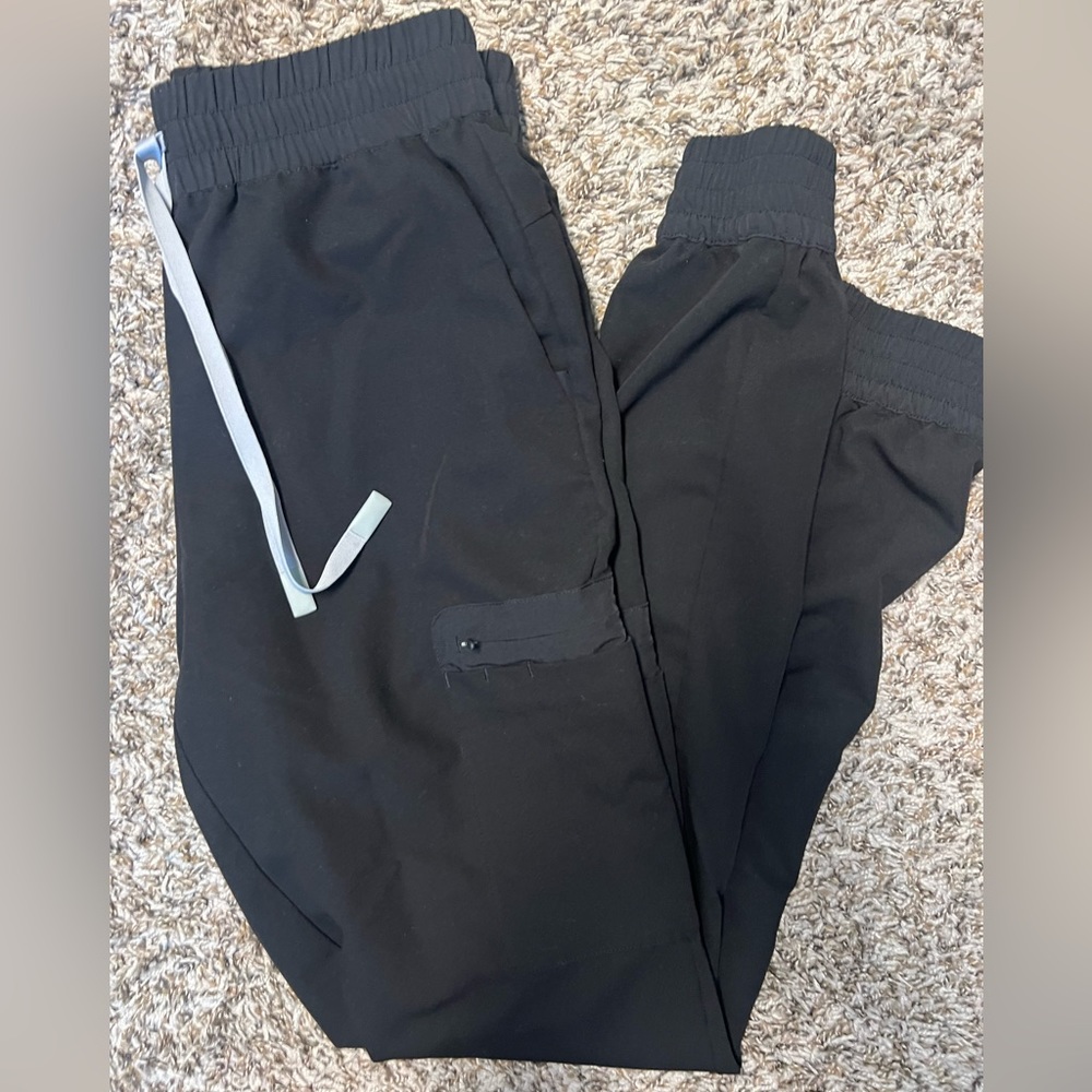 Medium TALL figs joggers